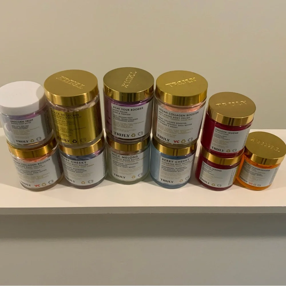 TRULY Skincare Moisturizer Set - Gold, White, Pink, Red, Blue - Picture 1 of 6